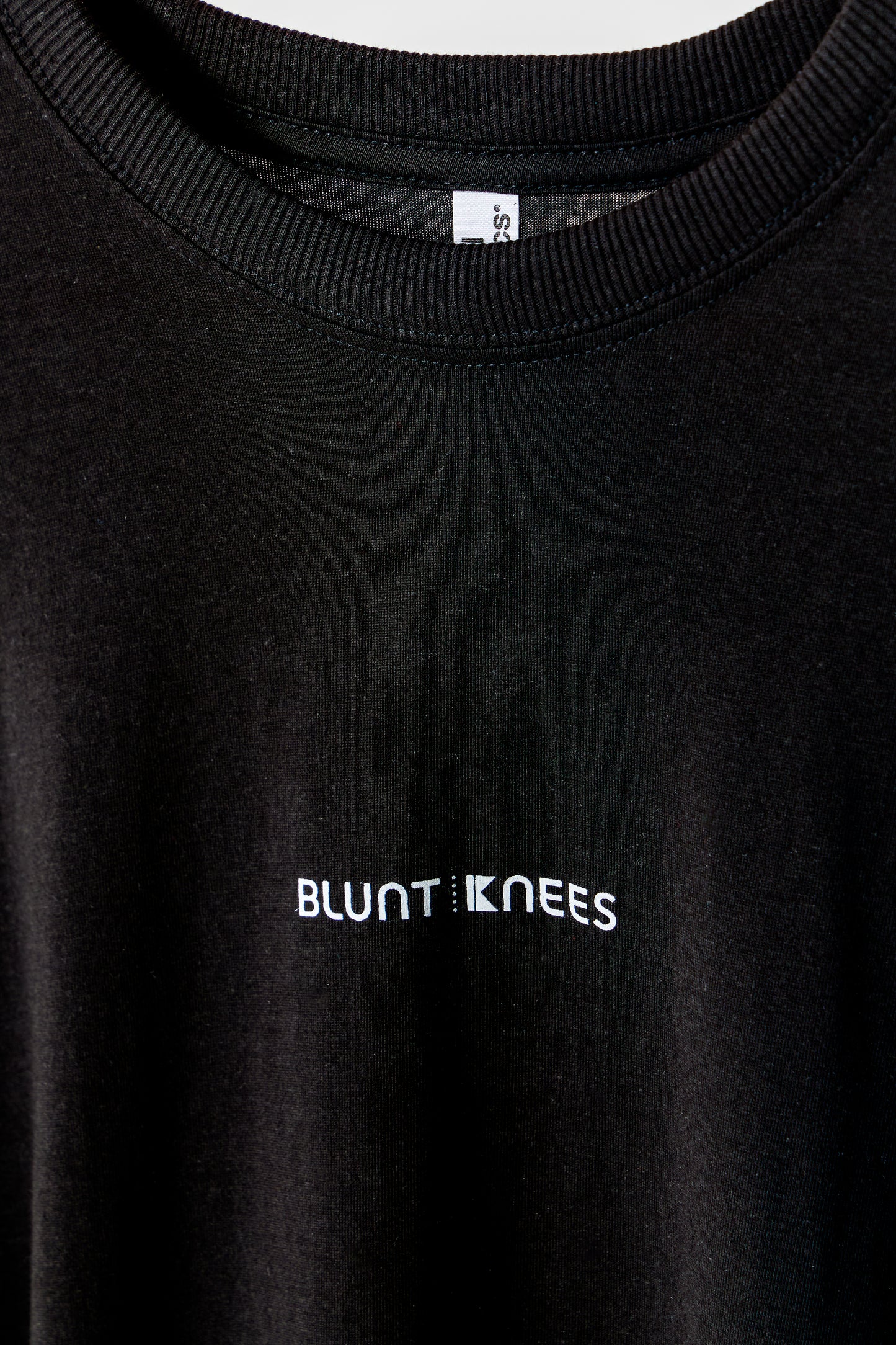 *Limited edition - BluntKnees Oversized Crew Neck T-Shirt (Half Sleeve)