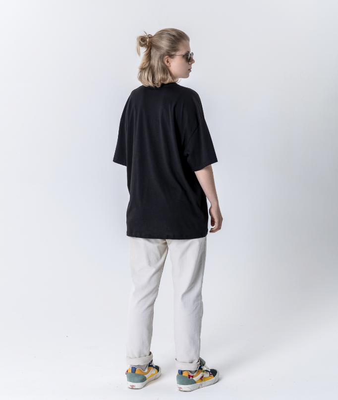 *Limited edition - BluntKnees Oversized Crew Neck T-Shirt (Half Sleeve)