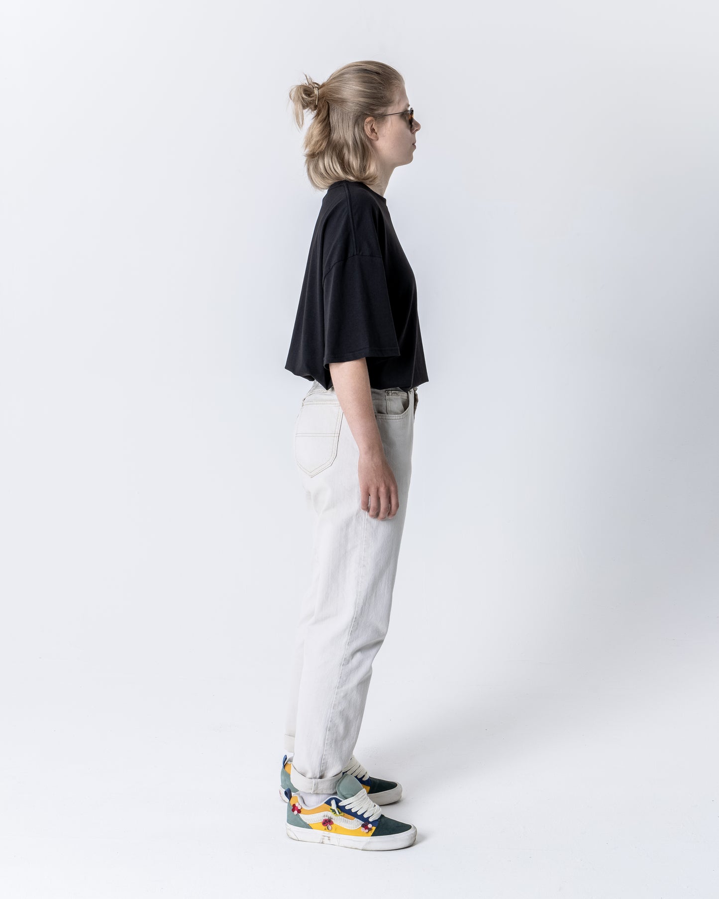 *Limited edition - BluntKnees Oversized Crew Neck T-Shirt (Half Sleeve)