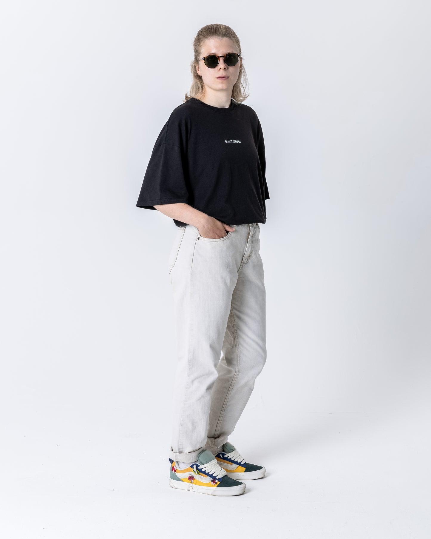 *Limited edition - BluntKnees Oversized Crew Neck T-Shirt (Half Sleeve)
