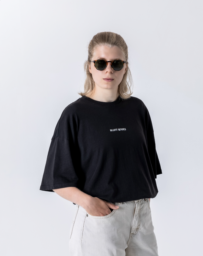 *Limited edition - BluntKnees Oversized Crew Neck T-Shirt (Half Sleeve)