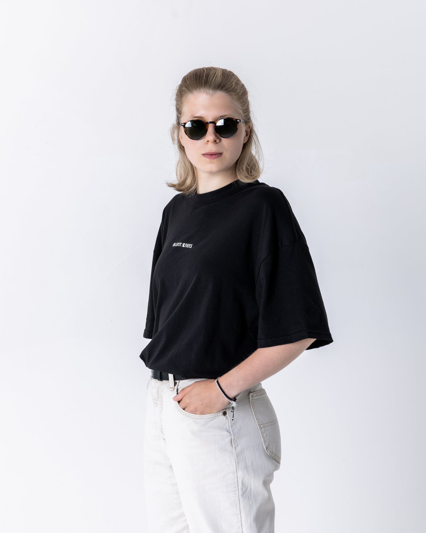 *Limited edition - BluntKnees Oversized Crew Neck T-Shirt (Half Sleeve)