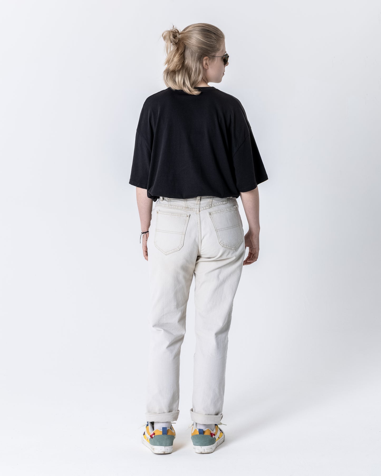 *Limited edition - BluntKnees Oversized Crew Neck T-Shirt (Half Sleeve)