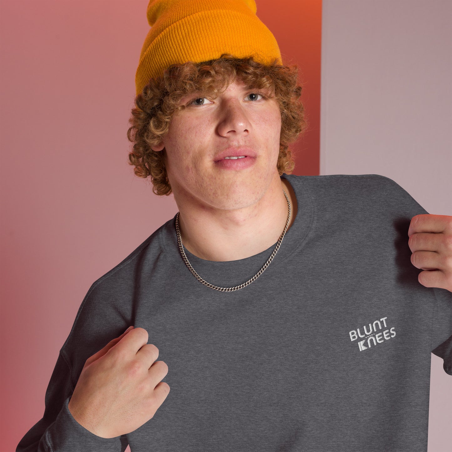 BK Sweatshirt with *Embroidered Logo [white]