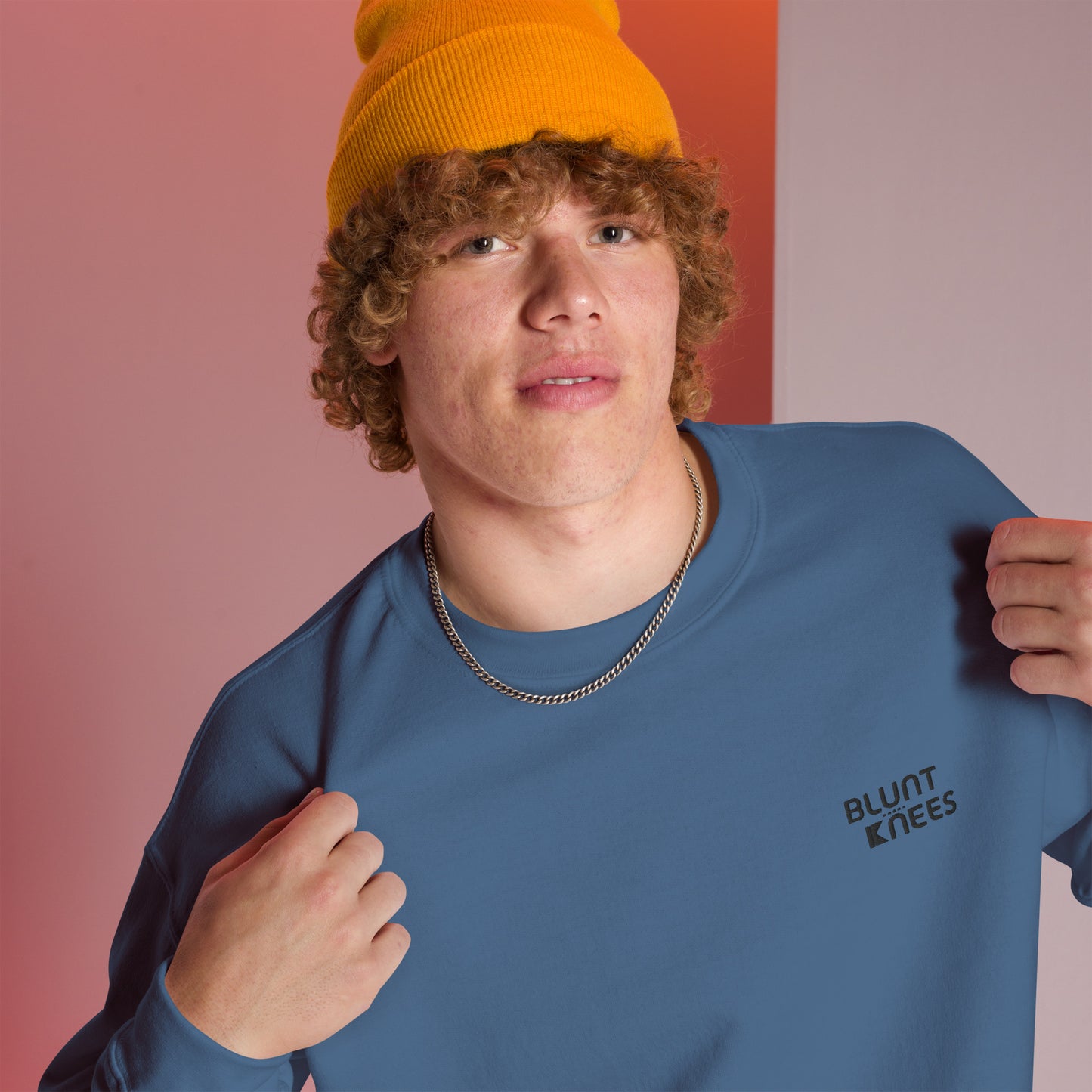 BK Sweatshirt with *Embroidered Logo [black]