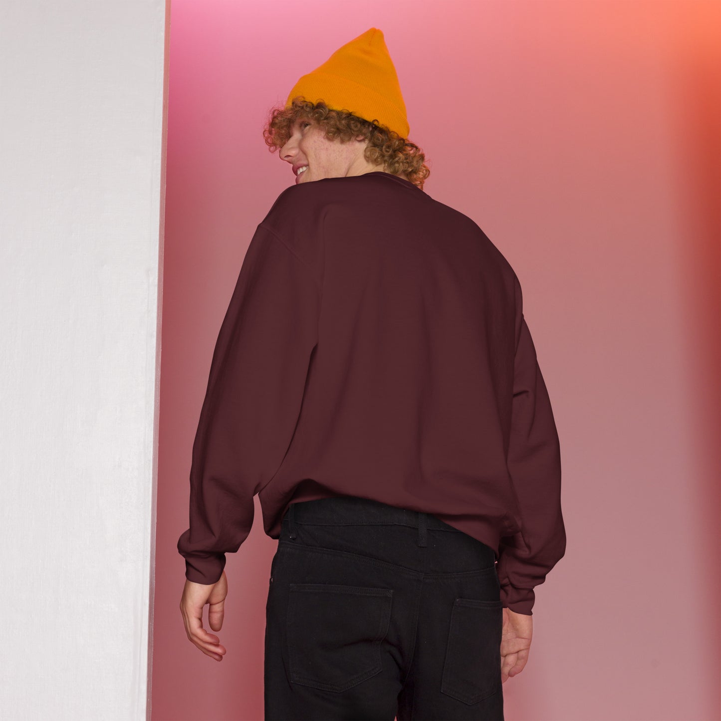 BK Sweatshirt with *Embroidered Logo [white]