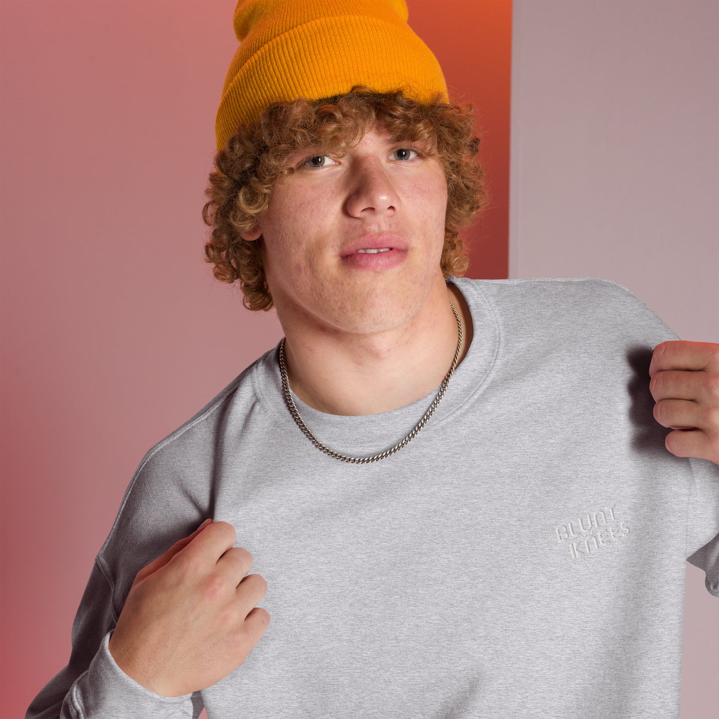 BK Sweatshirt with *Embroidered Logo [white]